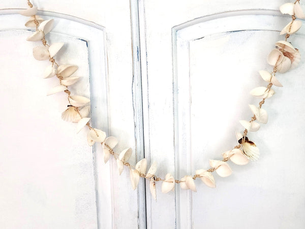 Beach Christmas Decor White Seashell Garland, Coastal Decor Shell Christmas Swag Garland, Nautical Garland, 38"